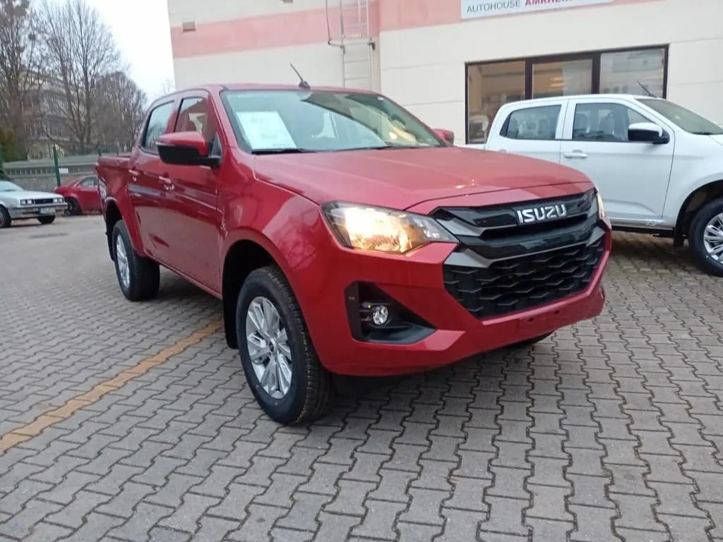 Main__Slider__Photo:Isuzu D-Max Double rot sofort bis 18% Nachlass auf UVP null-0