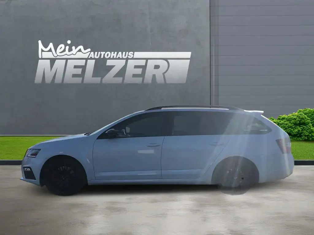 Main__Slider__Photo:Skoda Octavia Combi RS245 2.0 TSI NAVI+WSS BEHEIZT+PDC 05/2019-1