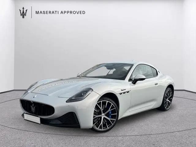 Main__Slider__Photo:Maserati Granturismo 361 kW 3.0 V6 AWD Modena 06/2023-0