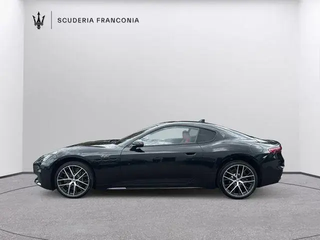 Main__Slider__Photo:Maserati Granturismo Trofeo 07/2025-1