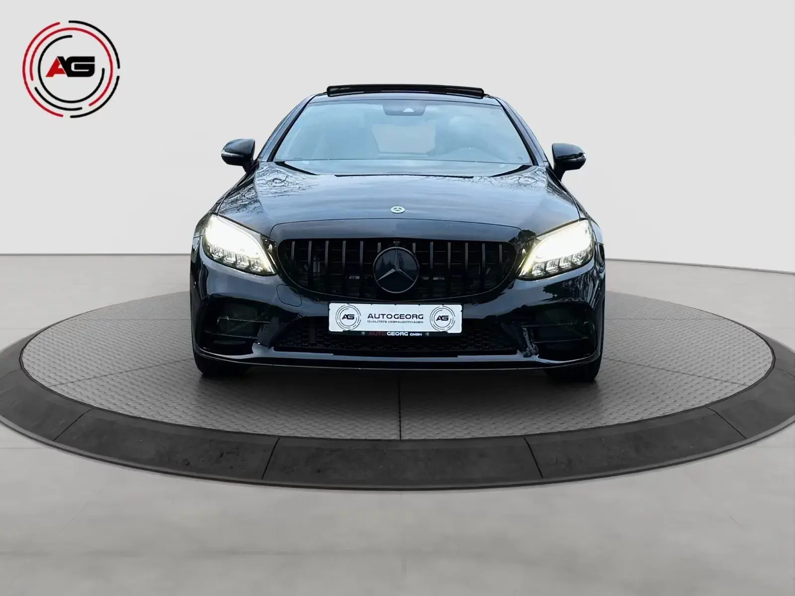 Main__Slider__Photo:Mercedes-Benz C-Class 43 AMG 12/2018-1