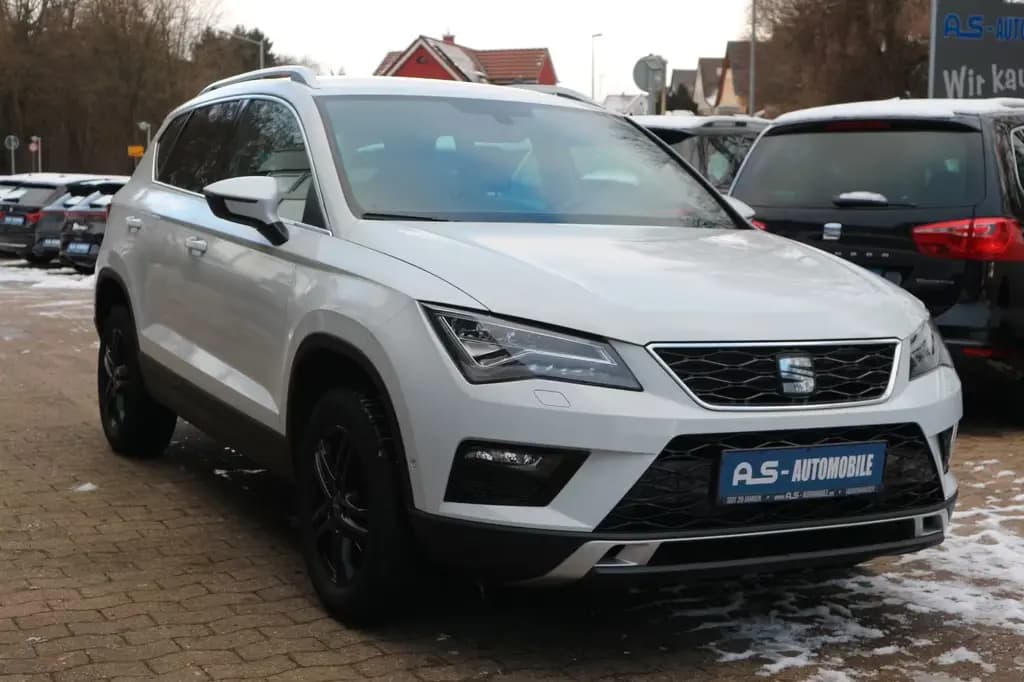 Main__Slider__Photo:Seat Ateca Xcellence *2.HD/DSG/ALCANTARA/RFK/NAV/LED* 03/2019-0
