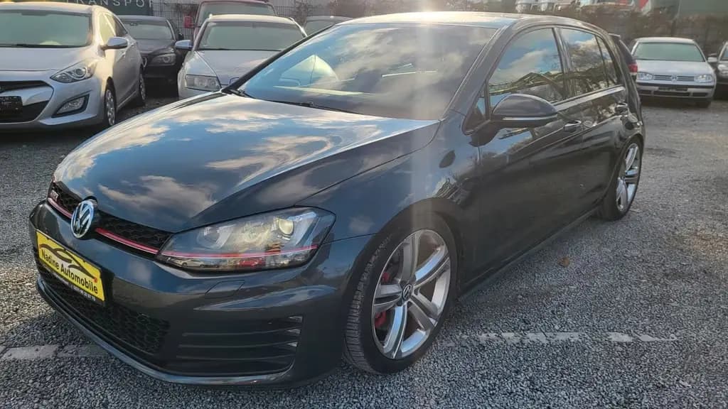 Main__Slider__Photo:Volkswagen Golf VII Lim. GTI Performance BMT 04/2014-0