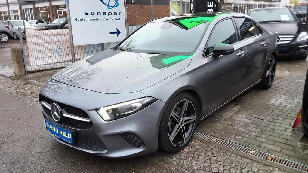 Main__Slider__Photo:Mercedes-Benz A-Class 200 Limousine Leder,Navi,Pano 09/2019-0
