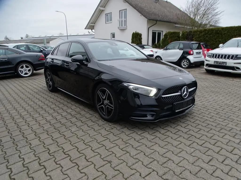 Main__Slider__Photo:Mercedes-Benz A-Class 200 AMG Line, Standheizung, Leder, Rückfahrkam 11/2018-0