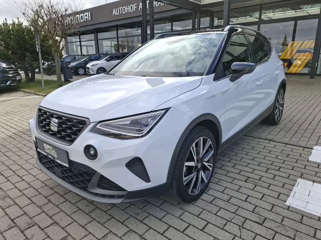 Main__Slider__Photo:Seat Arona FR 1.0 TSI 81 kW (110 PS) 7-Gang-DSG 12/2022-0