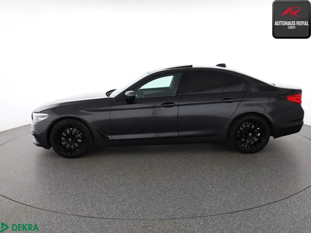 Main__Slider__Photo:BMW 5 Series 530 i xDrive SPORT LINE SHADOW KAMERA,HUD,SH,AHK 06/2021-1