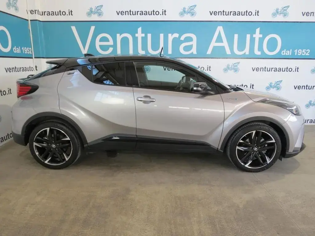 Main__Slider__Photo:Toyota C-HR 1.8 Hybrid E-CVT GR Sport 07/2021-1