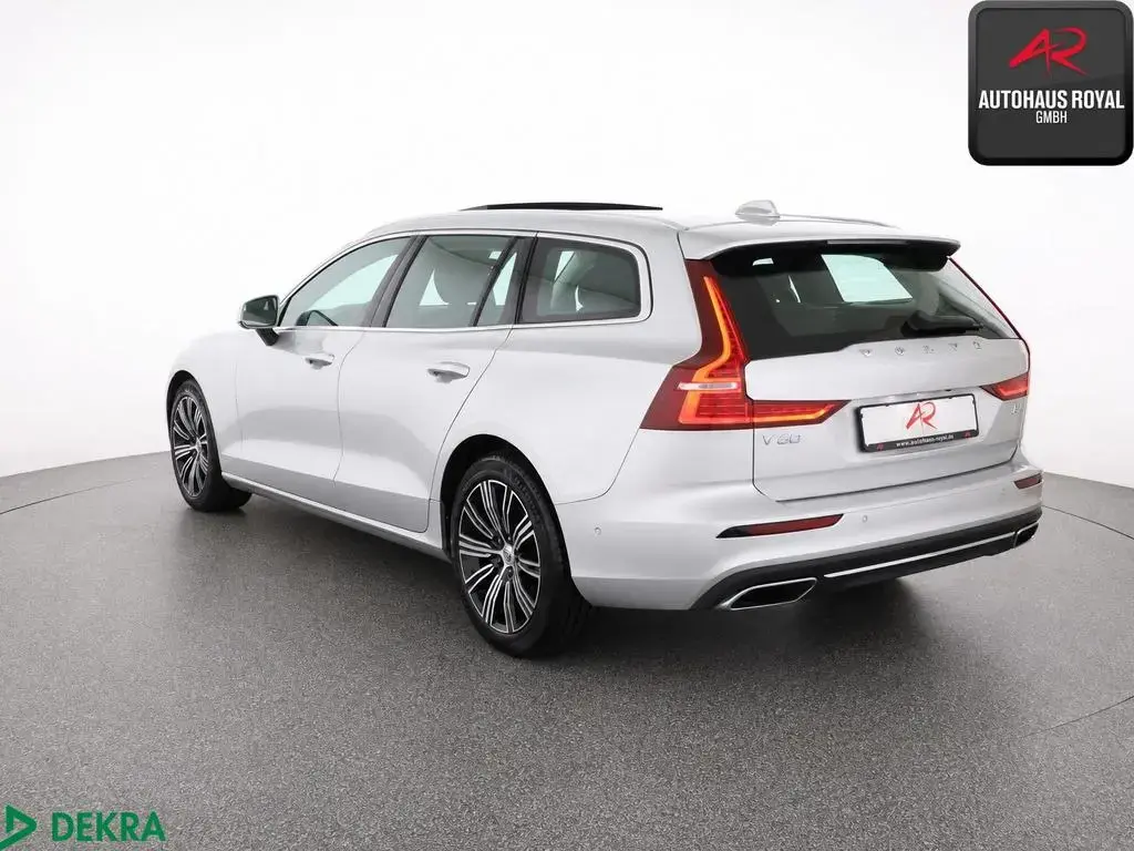 Main__Slider__Photo:Volvo V60 2.0 B4 INSCRIPTION PANO,360GRAD,KEYLESS,H/K 02/2022-1