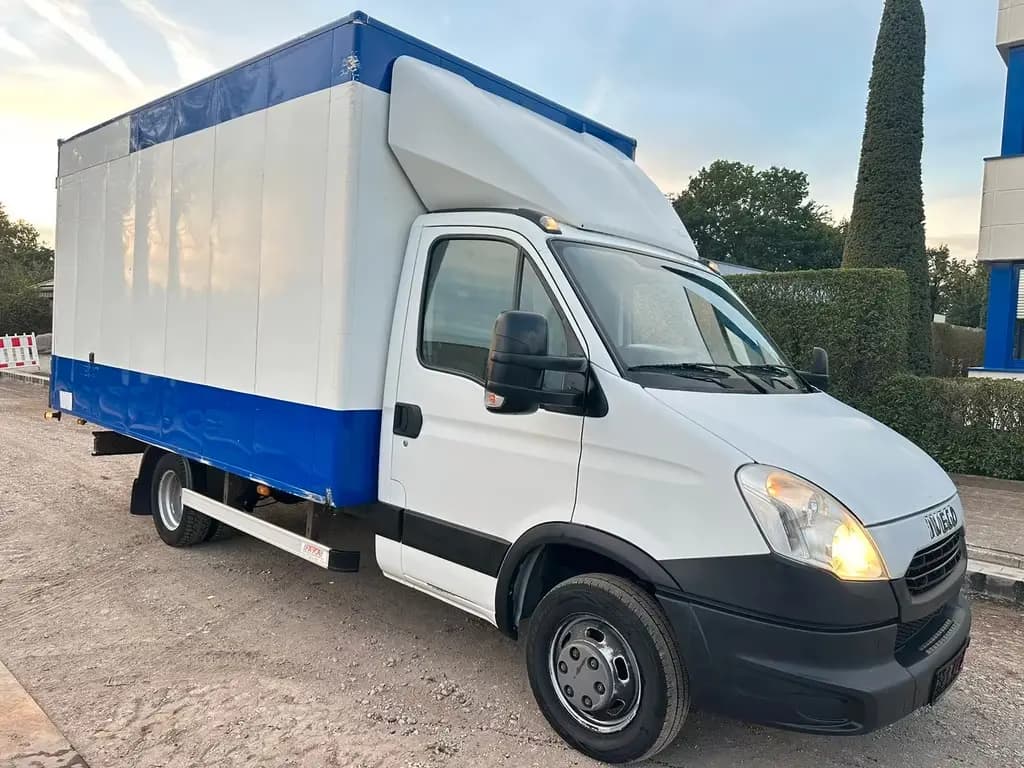 Main__Slider__Photo:Iveco Other Daily*35C17*Maxi-XXL-Koffer*3.0HPI*Guten-Zustand 07/2012-0