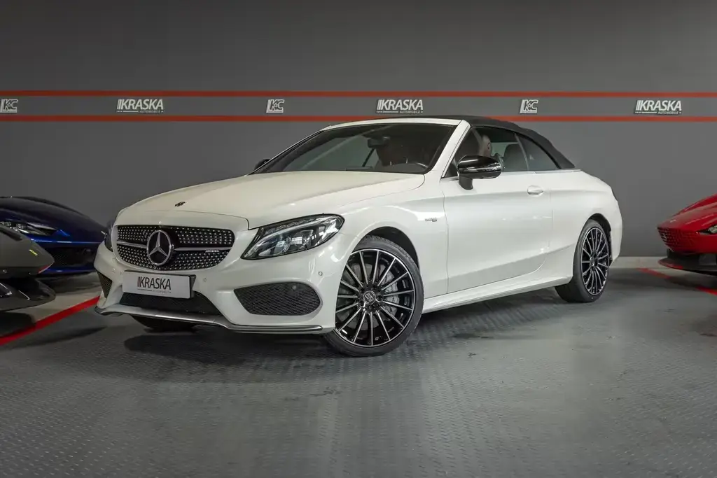 Main__Slider__Photo:Mercedes-Benz C-Class 43 AMG Cabrio 4M AIRSCARF BURMESTER SPORT-AGA 04/2018-1