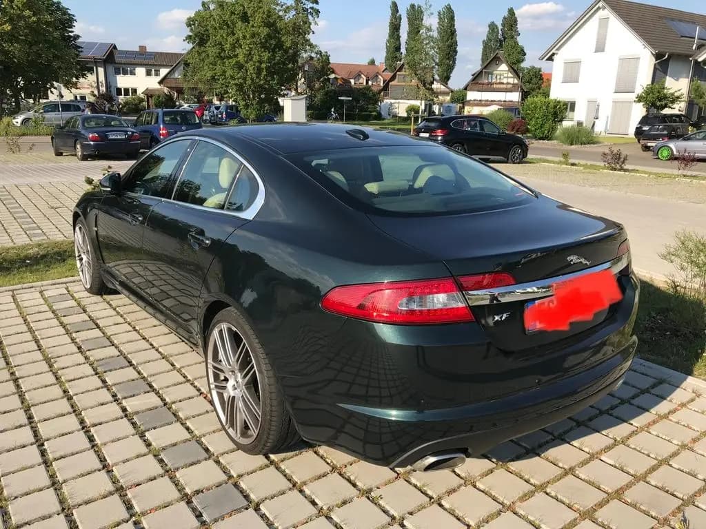 Main__Slider__Photo:Jaguar XF 3.0 V6 155kW Diesel Luxury Luxury 04/2011-0
