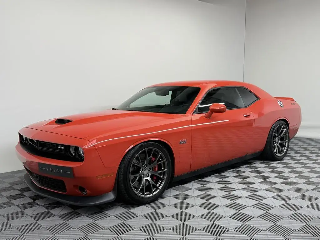 Main__Slider__Photo:Dodge Challenger SRT369 6.4 |SRT-Austattung|Unfallfrei 05/2018-1