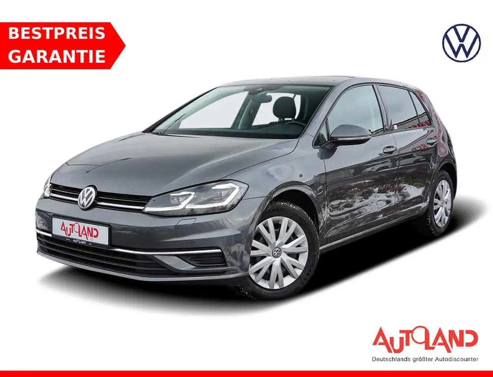 Main__Slider__Photo:Volkswagen Golf VII 1.0 Sound Klimaaut. LED ACC Dynaudio 07/2017-0