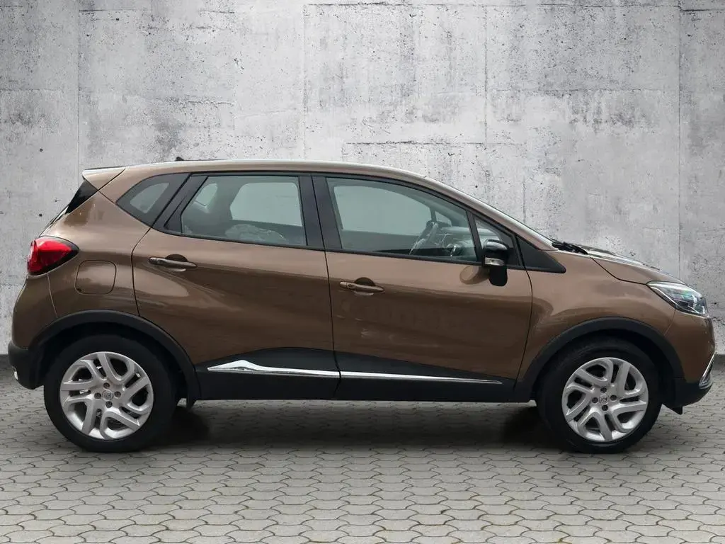 Main__Slider__Photo:Renault Captur Intens*Navig*PDC*Tempom.*KeylessGO*1.Hand 09/2017-1