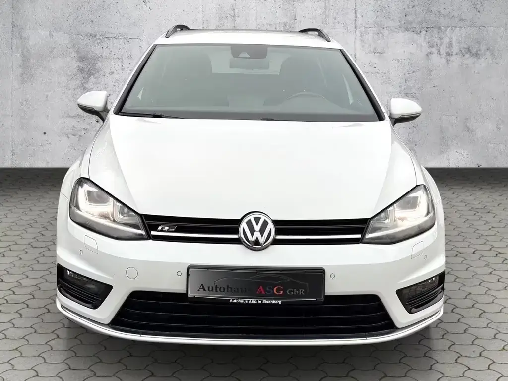 Main__Slider__Photo:Volkswagen Golf 7 1.4 TSI DSG Variant Highline 3x R-line 10/2015-1