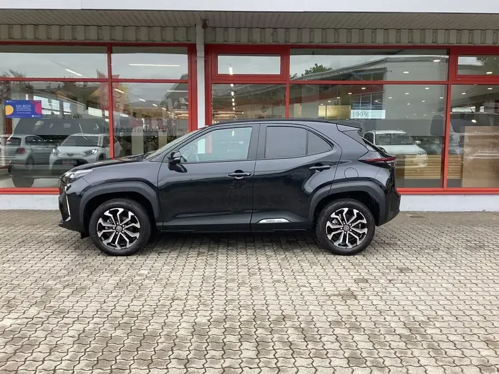 Main__Slider__Photo:Toyota Yaris Cross Hybrid 130 1.5 VVT-i Teamplayer 07/2025-1