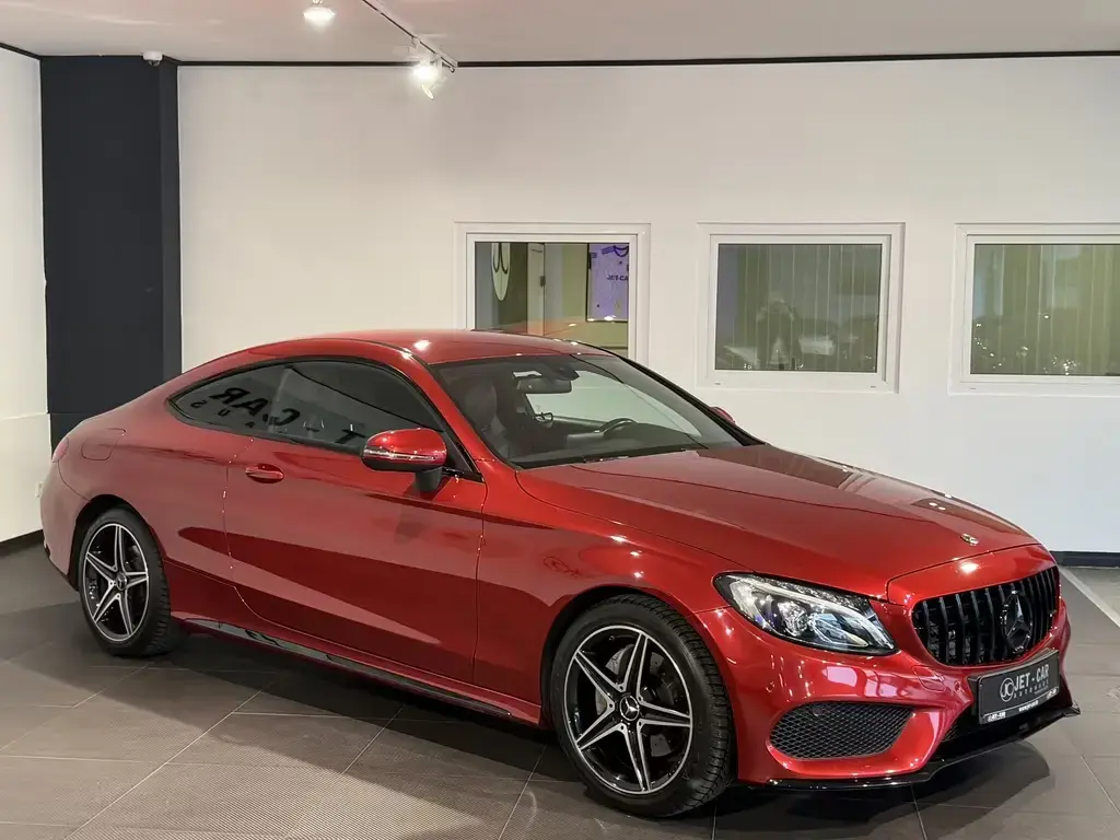 Main__Slider__Photo:Mercedes-Benz C-Class 180 AMG Line *LED-Designo* 03/2018-1