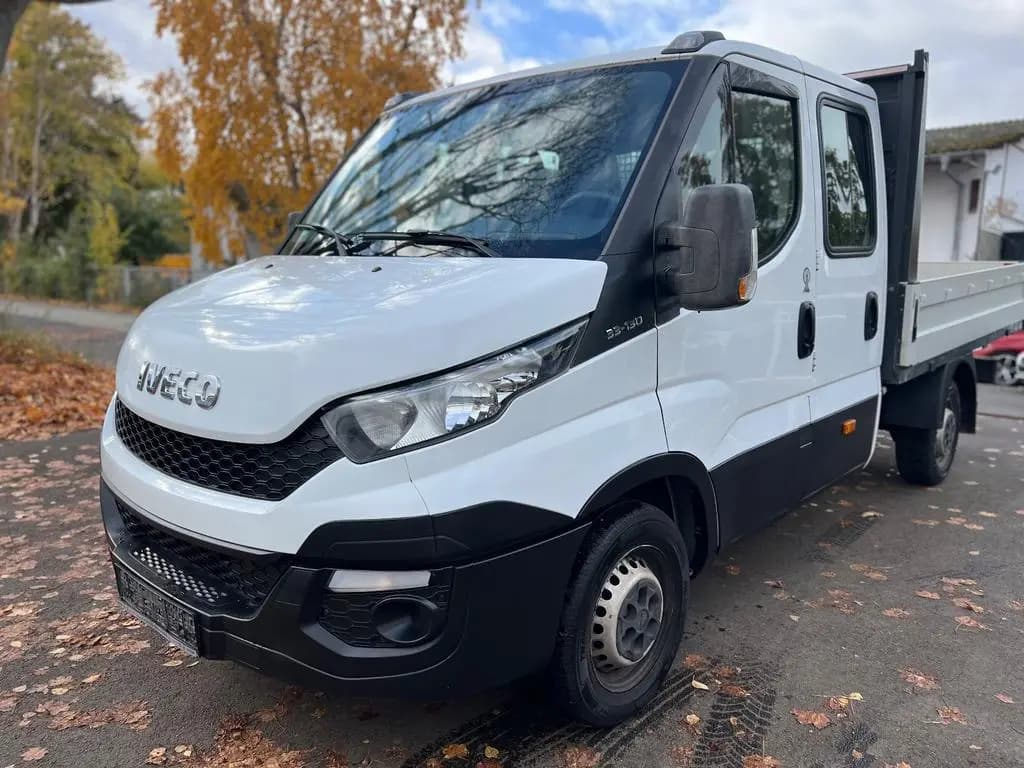 Main__Slider__Photo:Iveco Other Daily  Doppelkabine 33 S ... TÜV-Neu 7 Sitz 09/2015-0