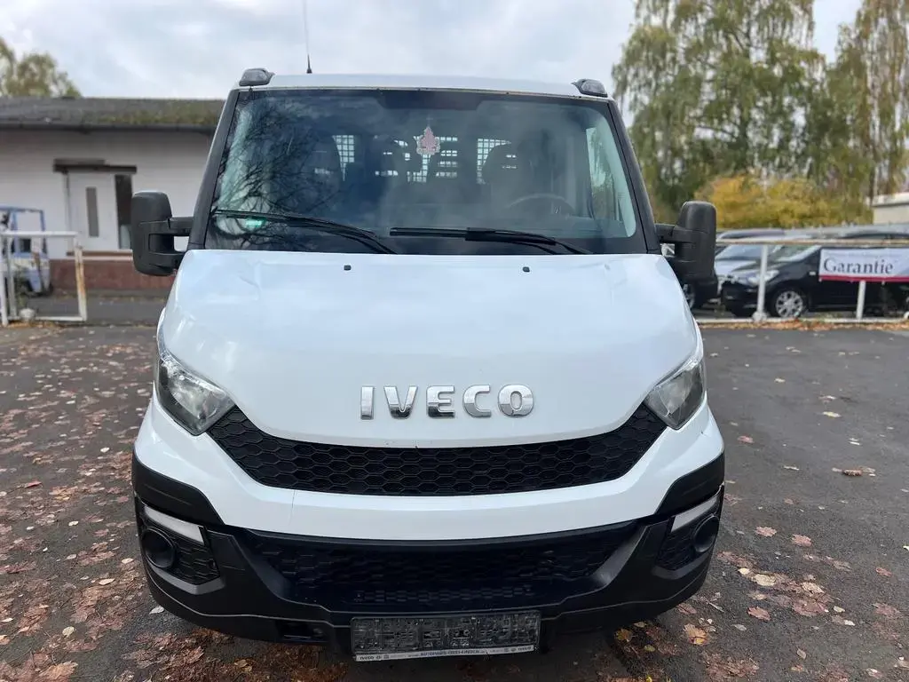 Main__Slider__Photo:Iveco Other Daily Doppelkabine 33 S ... TÜV-Neu 7 Sitz 09/2015-1