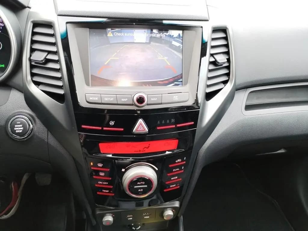 Main__Slider__Photo:Ssangyong XLV 1.6d 2WD TETTO-NAVI-XENO 08/2018-0