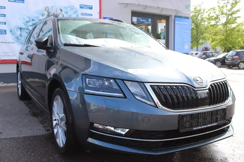 Main__Slider__Photo:Skoda Octavia Combi Style 01/2019-1
