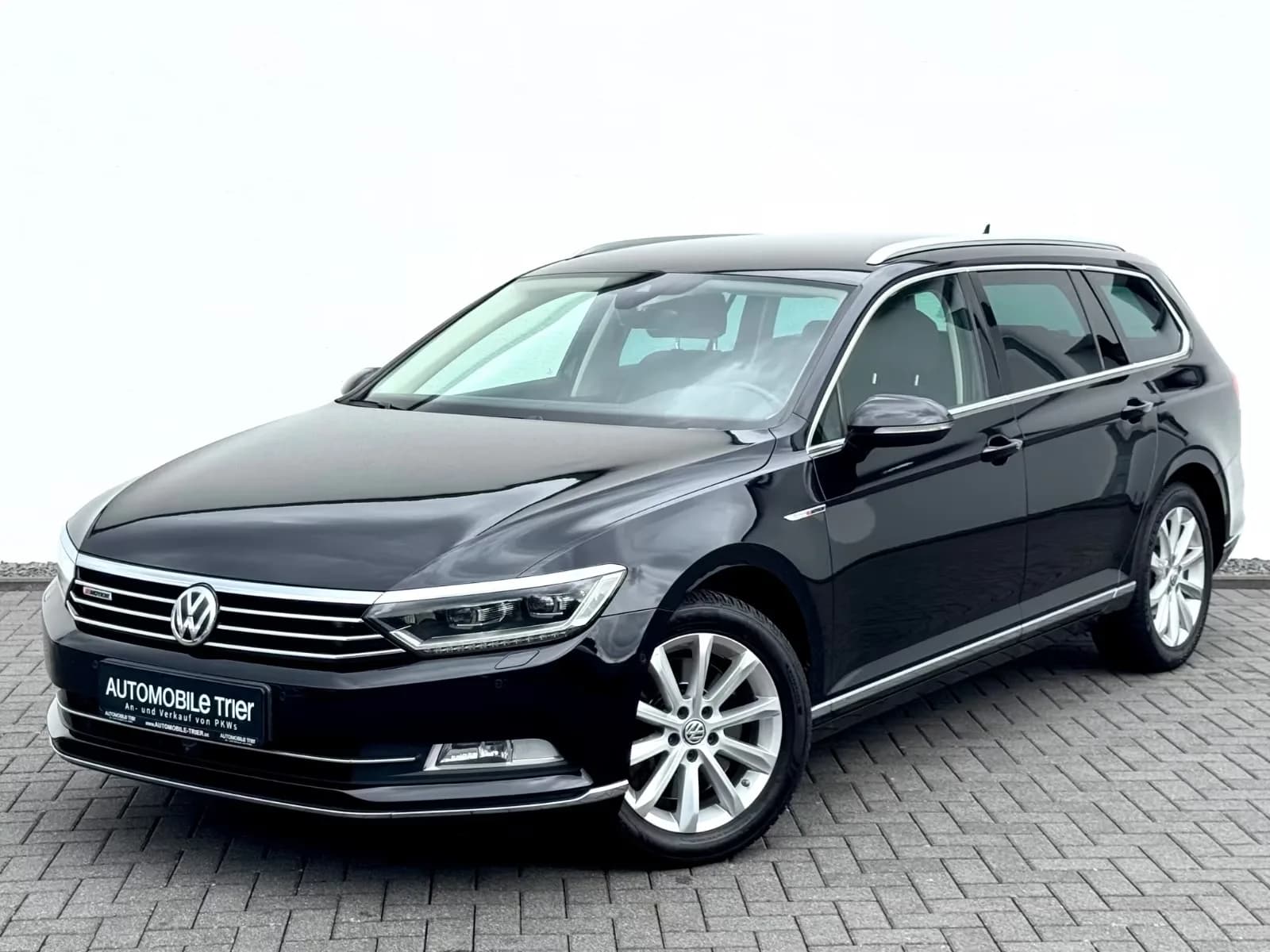 Main__Slider__Photo:Volkswagen Passat Variant 09/2016-0