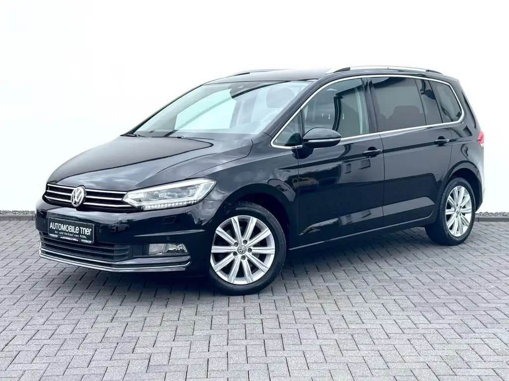 Main__Slider__Photo:Volkswagen Touran 02/2016-0