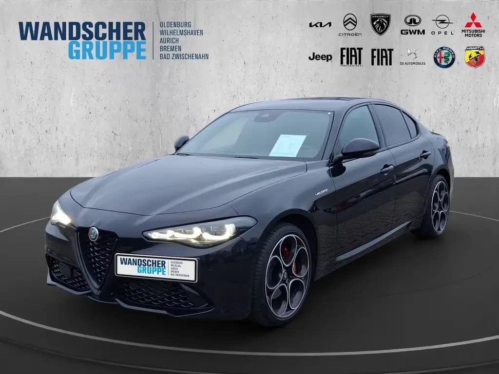 Main__Slider__Photo:Alfa Romeo Giulia Veloce 2.0 Turbo 16V Q4 Kam.+KeyLess+SHZ 12/2023-0