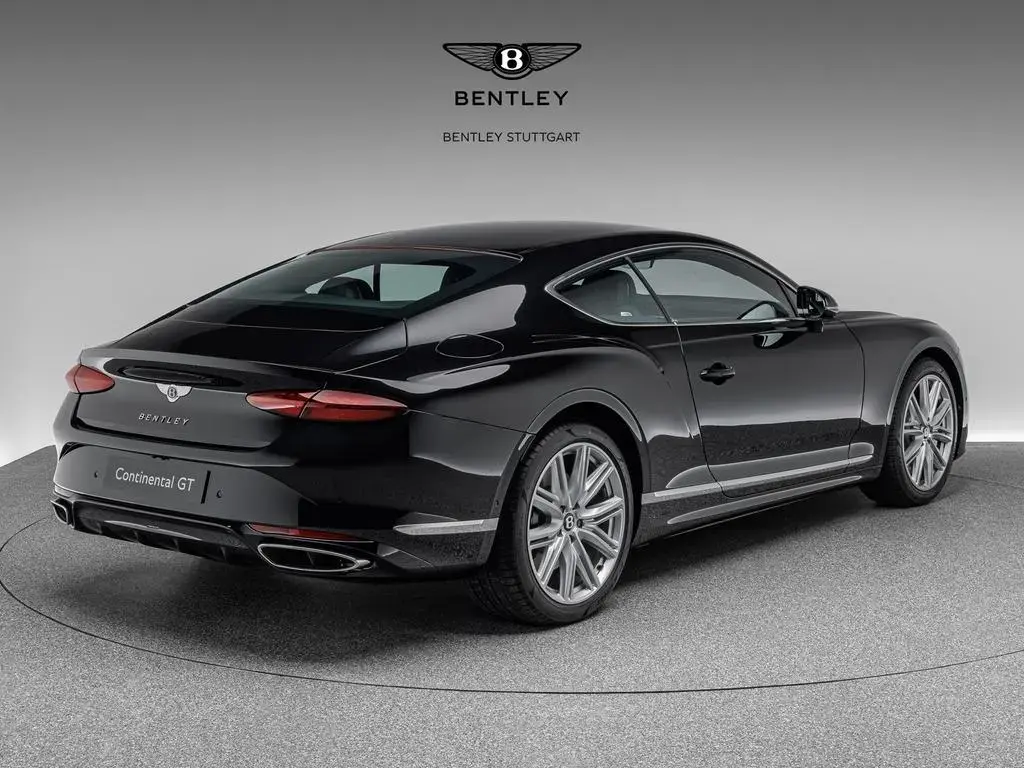 Main__Slider__Photo:Bentley Continental GT V8 Hybrid / Head-Up Display null-1