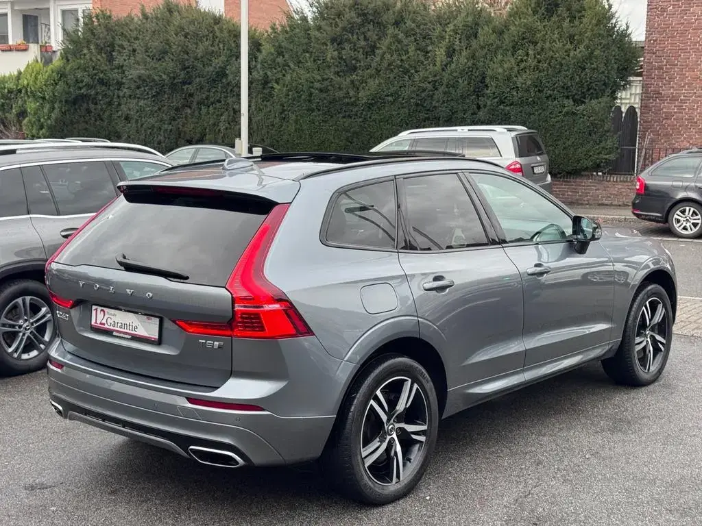 Main__Slider__Photo:Volvo XC60 R Design Plug-In Hybrid AWD PANORAMA,TOP 10/2019-1