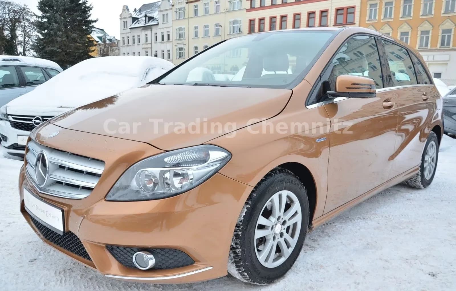 Main__Slider__Photo:Mercedes-Benz B-Class 180 07/2012-0