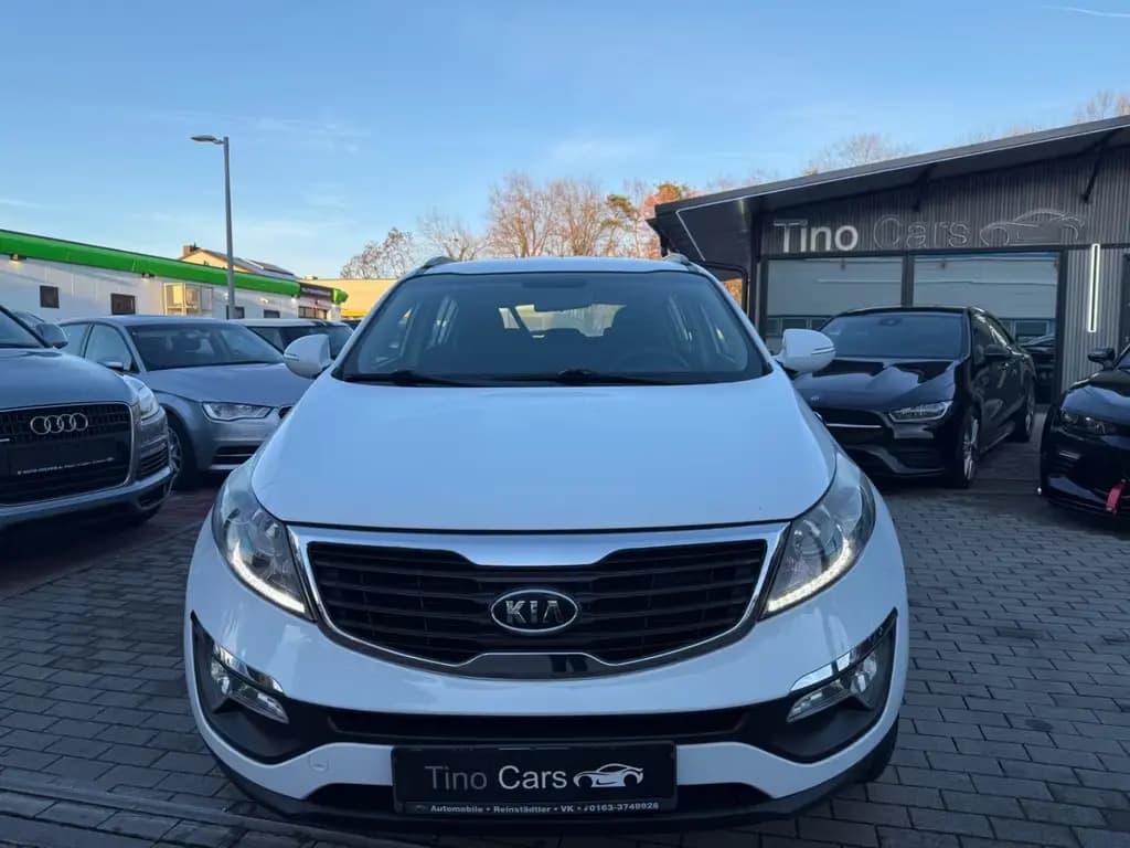 Main__Slider__Photo:Kia Sportage Vision 2WD 2.Hand Tuv neu 1.j Garantie 12/2010-0