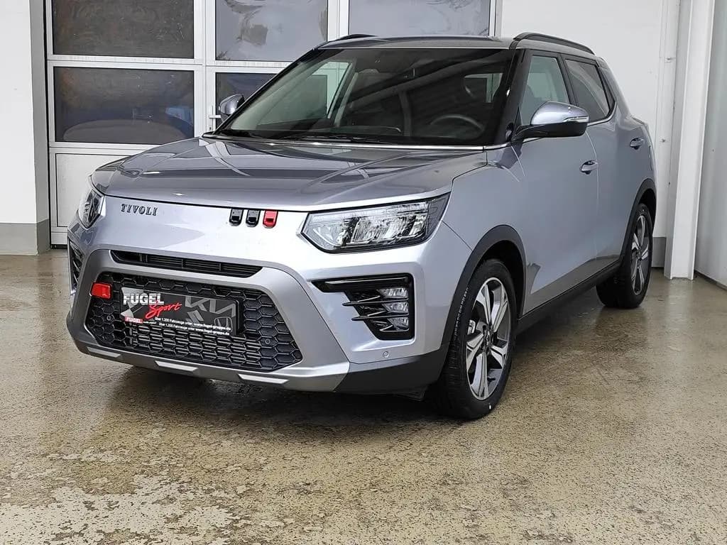 Main__Slider__Photo:KGM Tivoli 1.5. P MT 2WD Platinum MY24 LED|Navi|RFK 10/2025-0