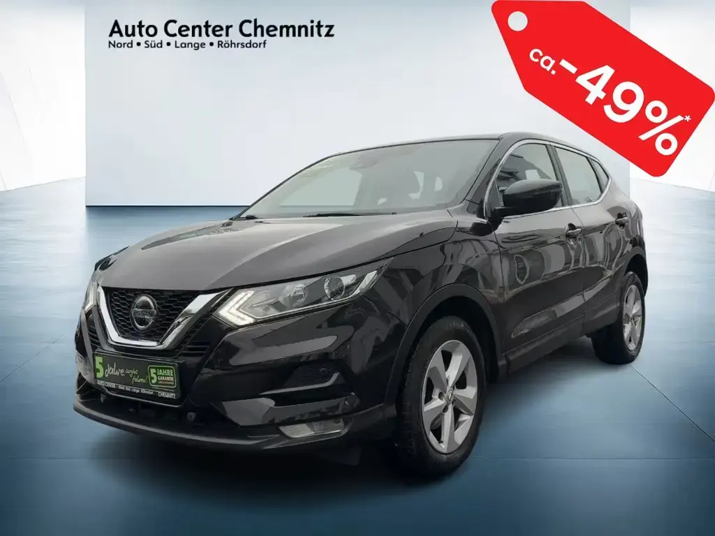 Main__Slider__Photo:Nissan Qashqai DCT Shiro Navi/KlimaA/SHZ/PDC/Kamera 01/2021-1