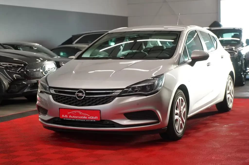 Main__Slider__Photo:Opel Astra K 1.0 EcoTec Lim. Klima*Sitzh*Tempomat*PDC 01/2018-0