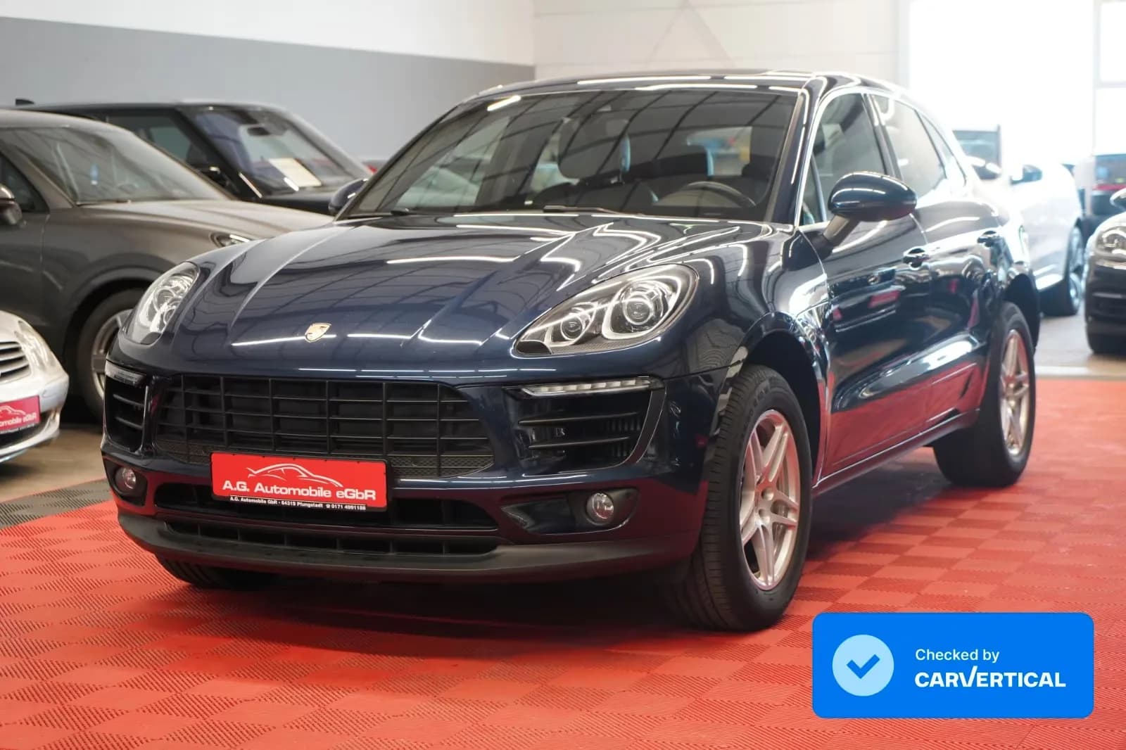 Main__Slider__Photo:Porsche Macan 07/2015-0