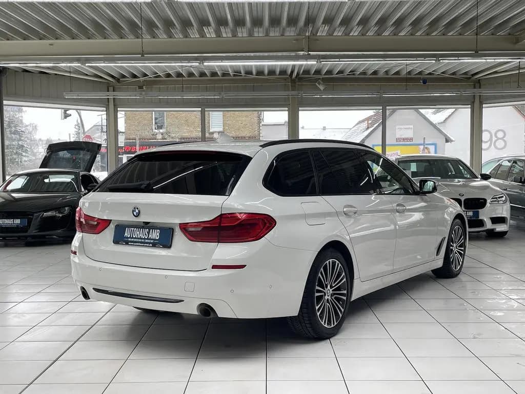 Main__Slider__Photo:BMW 5 Series 530i xDrive Sport Line HeadUp 360° AHK SHZ 01/2020-0