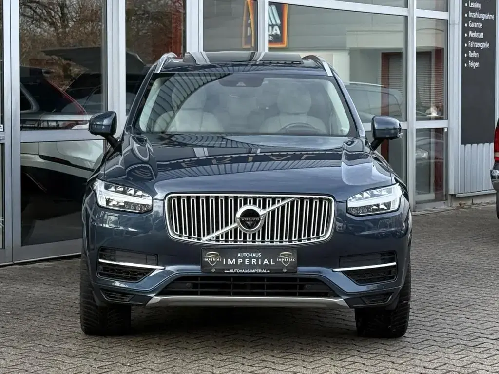 Main__Slider__Photo:Volvo XC90 Inscription STDHZG+PANO+HUD+360°+ACC+MASSAG 10/2017-1