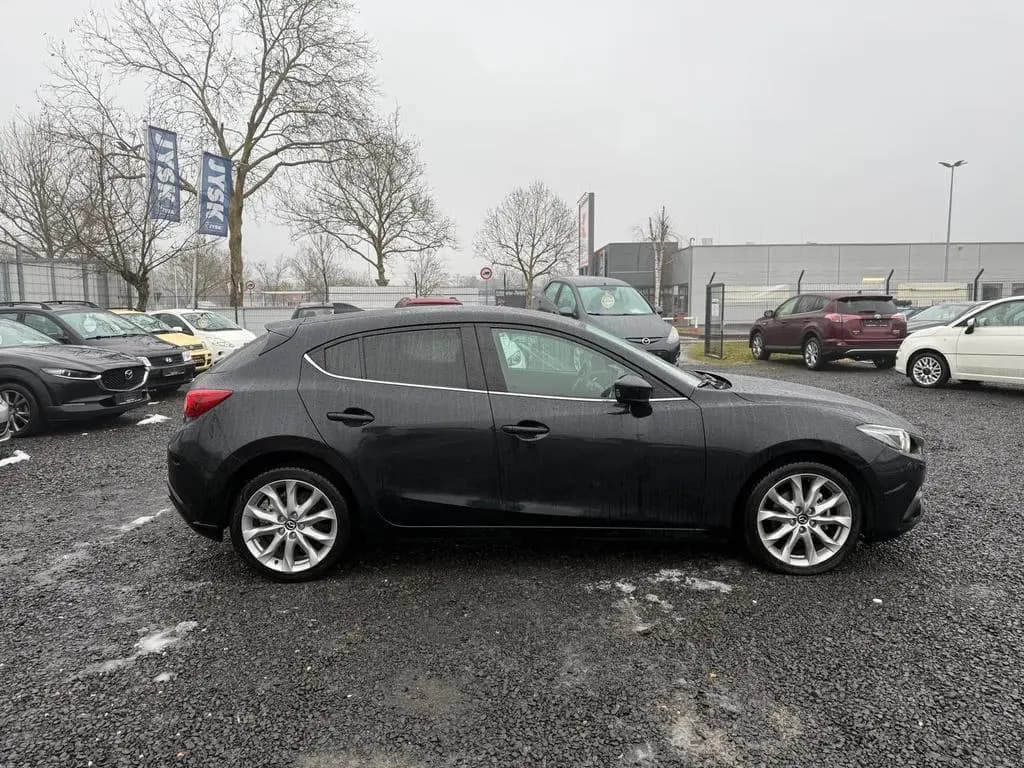 Main__Slider__Photo:Mazda 3 LIM.SPORTS-LINE/AUTOMATIK/NAVI/KAMERA/TÜV NEU 08/2016-0