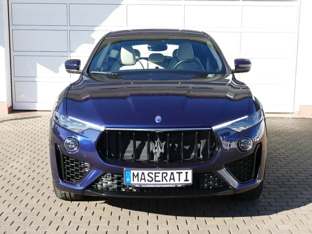 Main__Slider__Photo:Maserati Levante Gransport * Luftfed.+H&K-Sound+21"Alu ! 02/2021-1