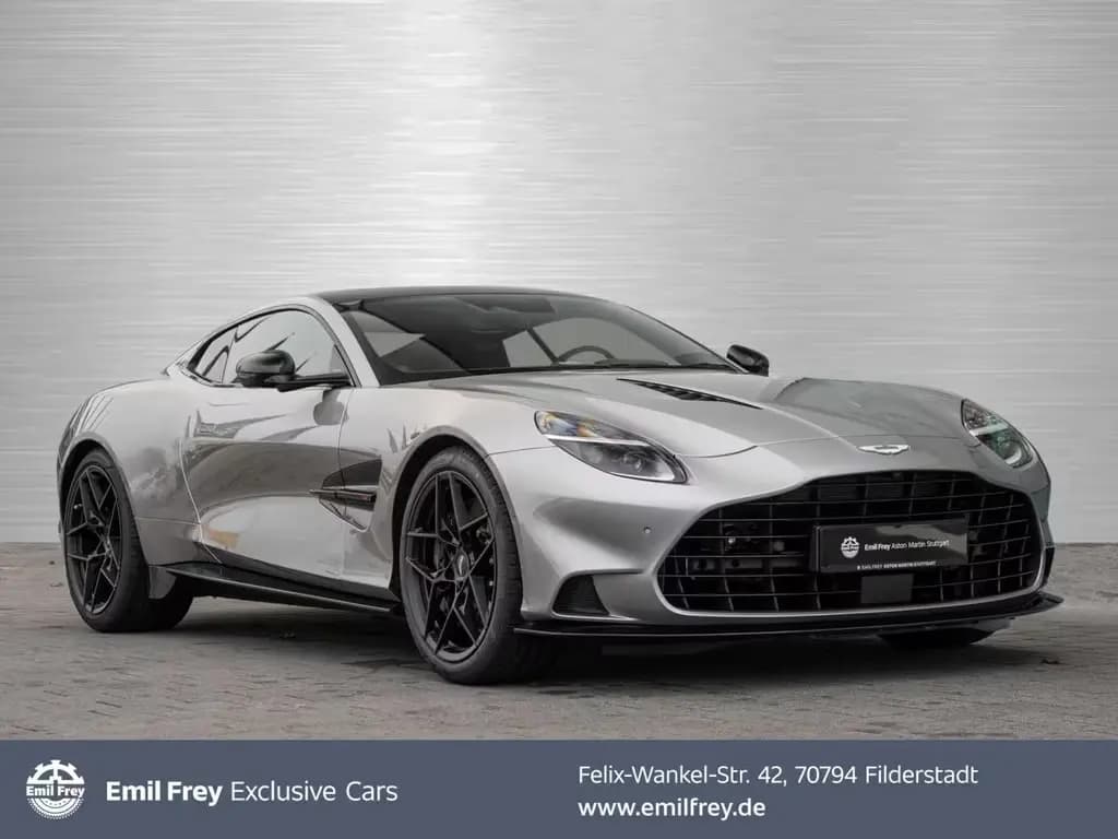 Main__Slider__Photo:Aston Martin Vanquish null-0