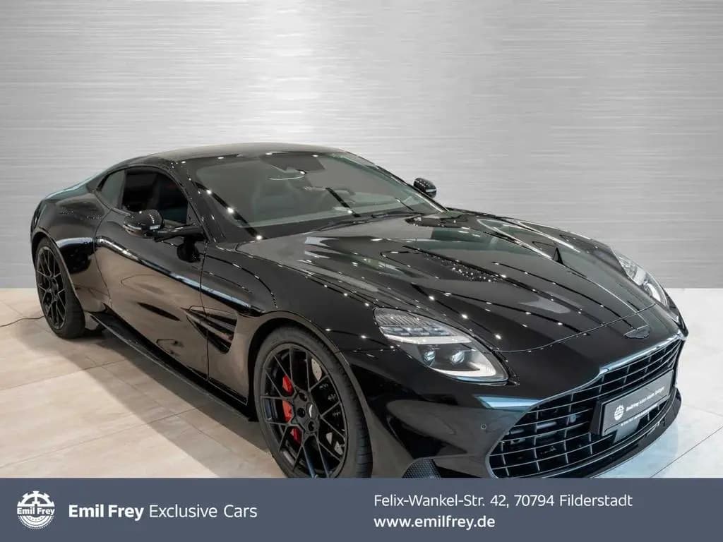 Main__Slider__Photo:Aston Martin Vanquish 01/2026-0