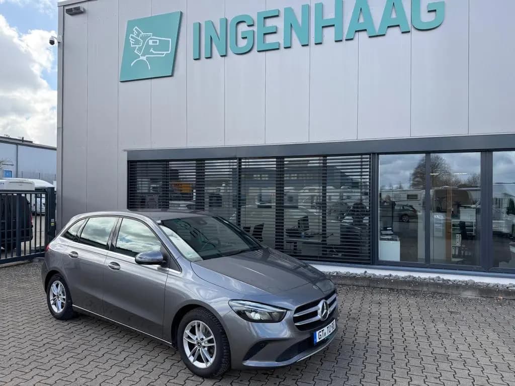 Main__Slider__Photo:Mercedes-Benz B-Class 180 Business Paket 02/2020-0