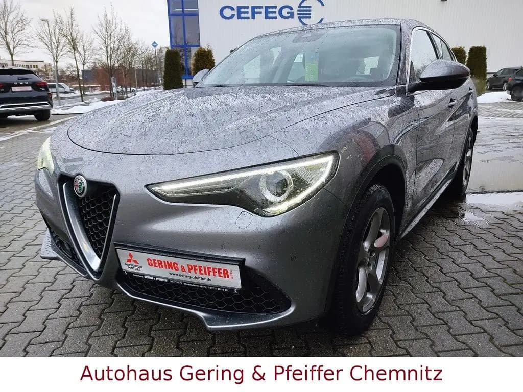 Main__Slider__Photo:Alfa Romeo Stelvio Super Q4 01/2018-0