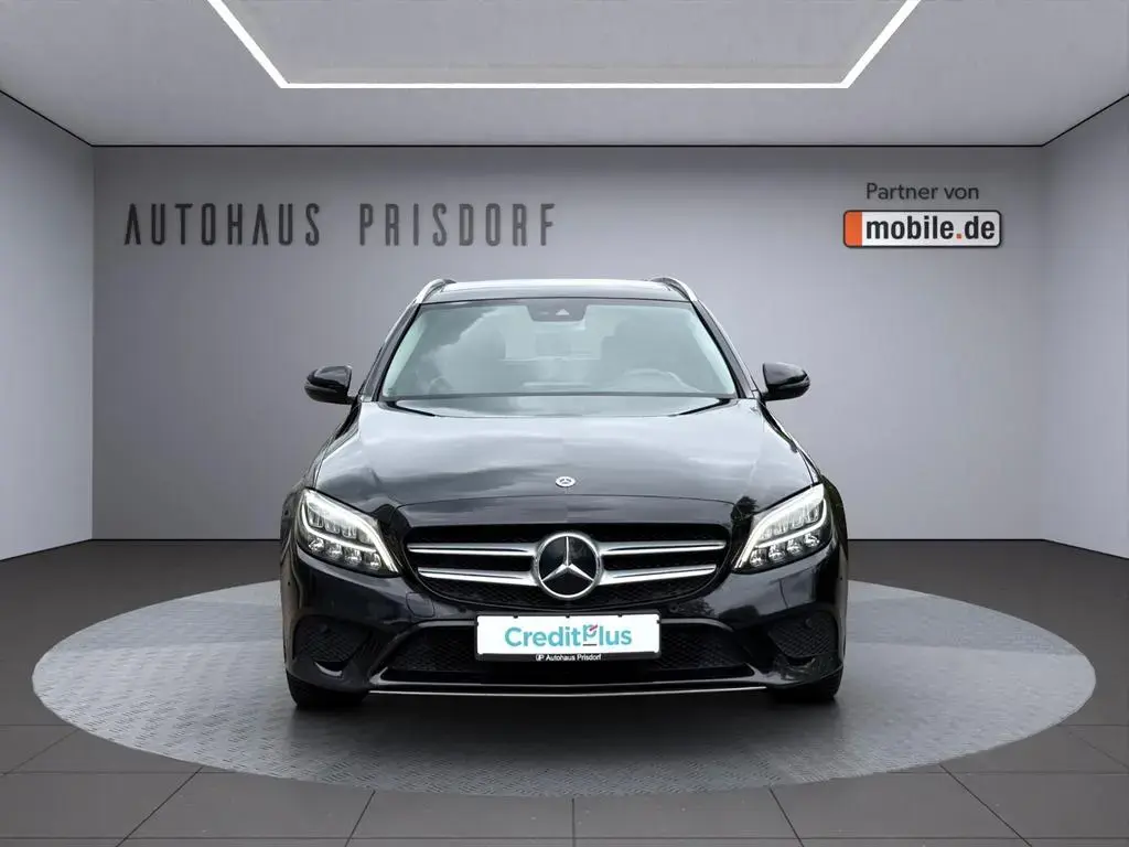 Main__Slider__Photo:Mercedes-Benz C 180 T Modell /Leder/LED/Kamera/Pano/ 09/2018-1