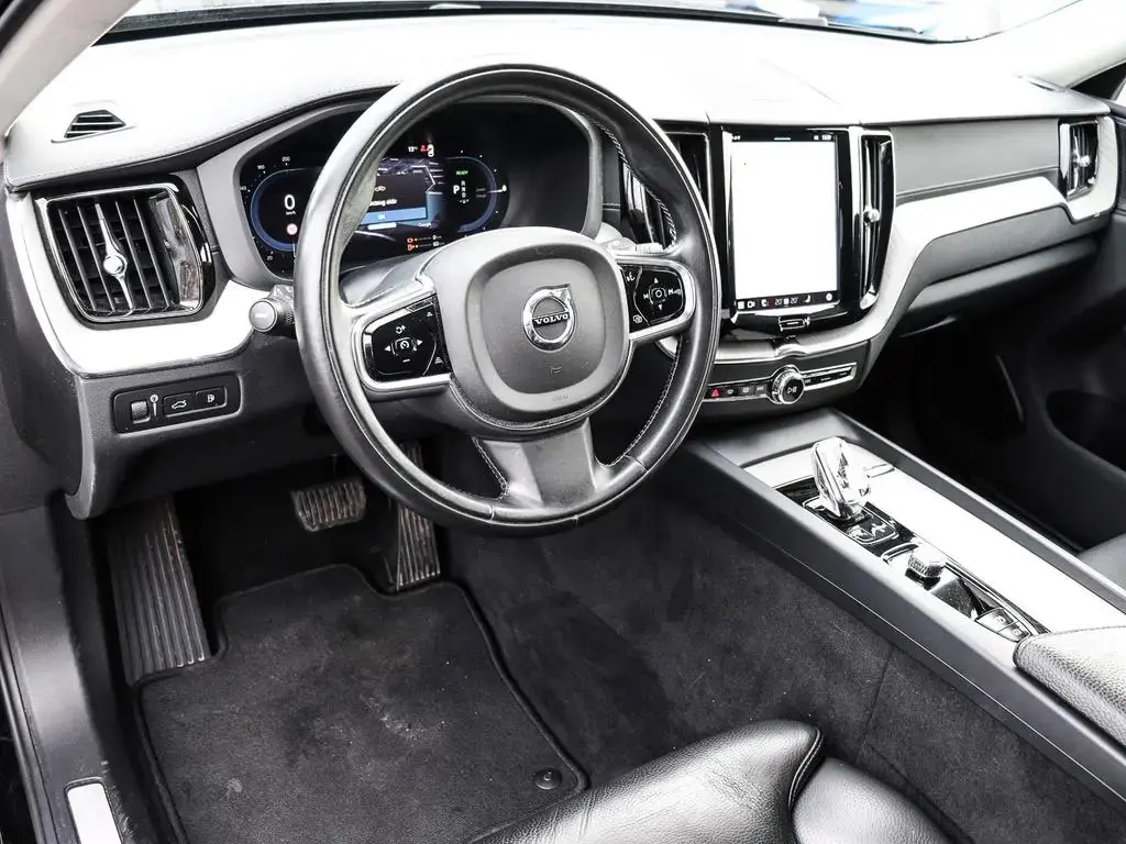 Main__Slider__Photo:Volvo XC60 Inscription Recharge Plug-In Hybrid AWD AHK 12/2021-1