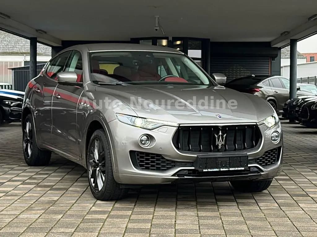 Main__Slider__Photo:Maserati Levante GranSport Q4 *Deutsch*ACC*Luft*Matrix* 03/2018-0