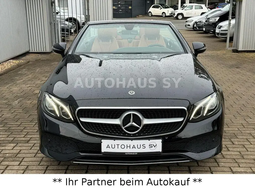 Main__Slider__Photo:Mercedes-Benz E-Class 200 Cabrio*NAVI-LEDER BRAUN-19 ZOLL AMG-KAMERA 10/2017-1