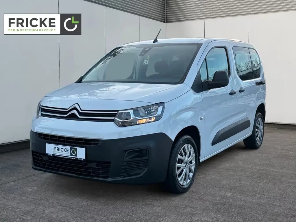 Main__Slider__Photo:Citroën Berlingo Live Pack M *ROLLSTUHLRAMPE* 09/2022-0